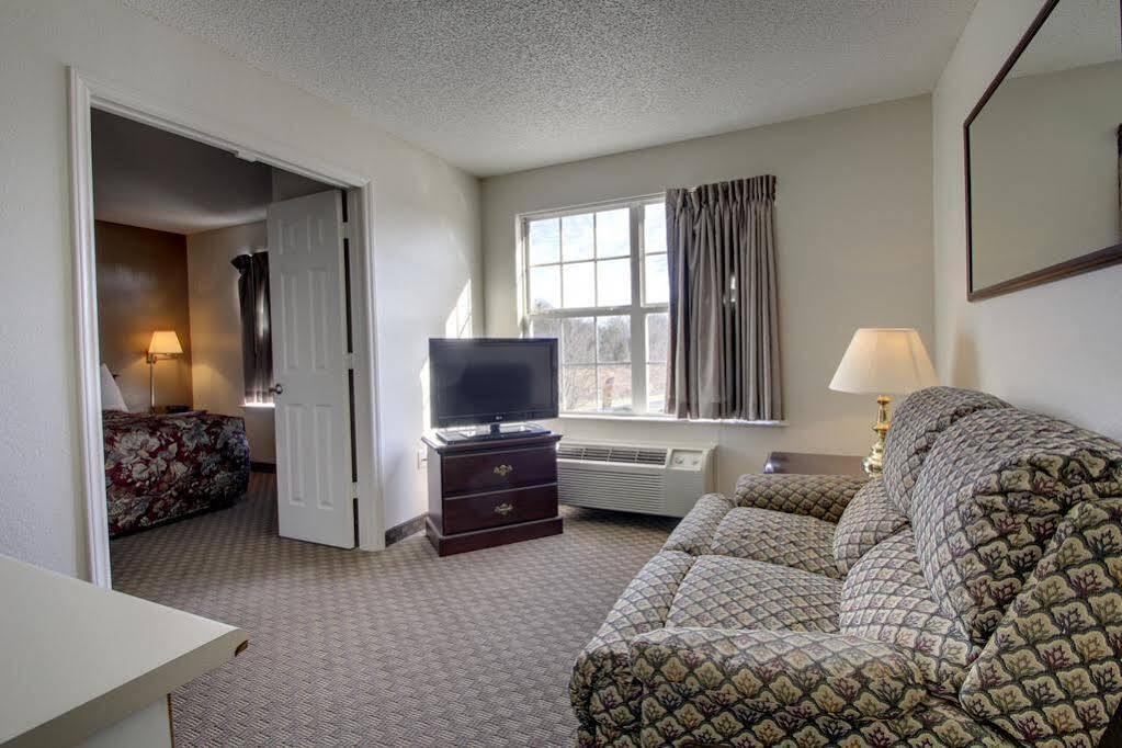 Intown Suites Extended Stay Greensboro Nc - Airport Ngoại thất bức ảnh